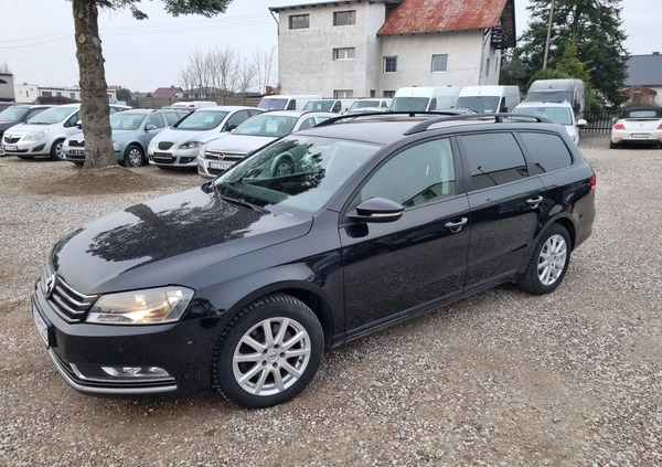 Volkswagen Passat cena 29900 przebieg: 154200, rok produkcji 2011 z Iłowa małe 254